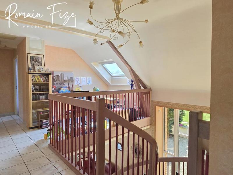 Maison - 300 m² - 7 pièces