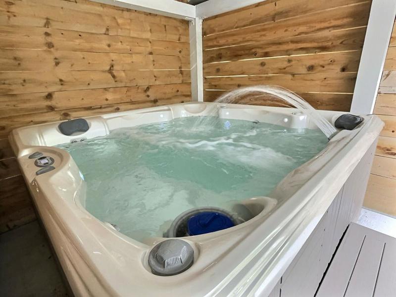 Propriété - 425 m² - 13 pièces