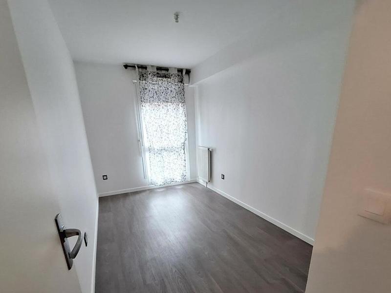 Appartement - 95 m² - 5 pièces