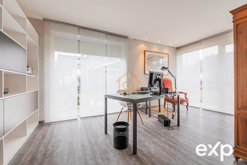 Maison - 185 m² - 6 pièces