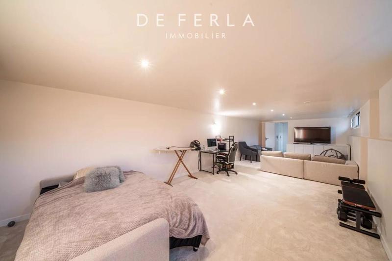 Villa - 130 m² - 8 pièces