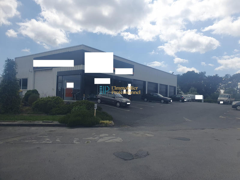 Local d'activités - 1 335 m²