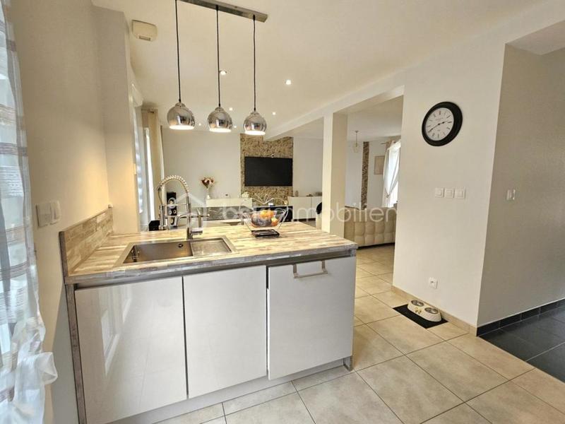 Pavillon - 100 m² - 6 pièces