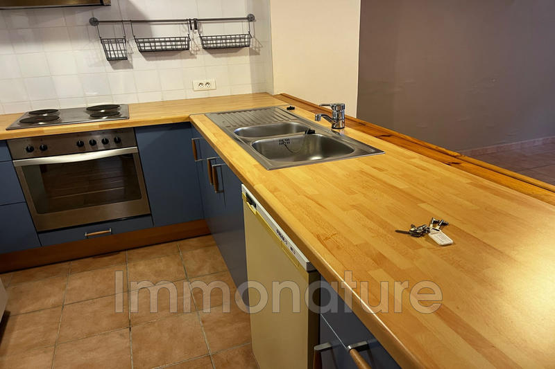 Maison - 202 m² - 3 pièces