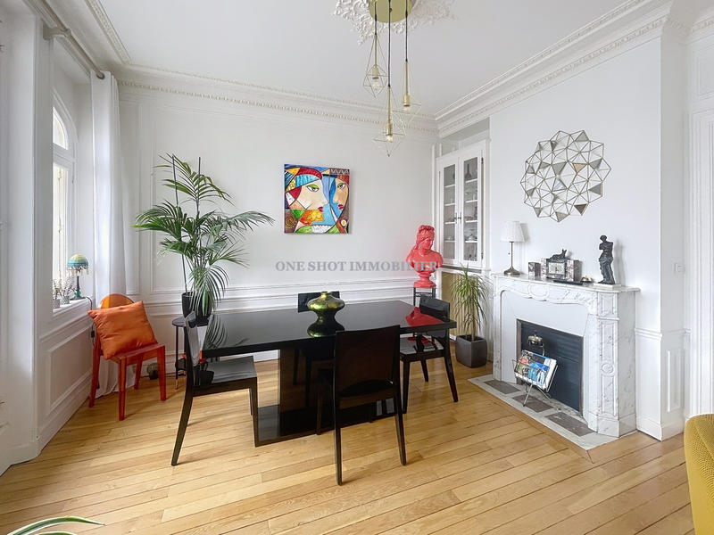 Appartement - 120 m² - 5 pièces