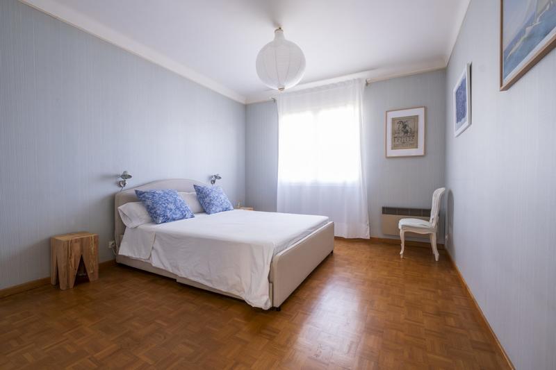 Maison - 217 m² - 7 pièces