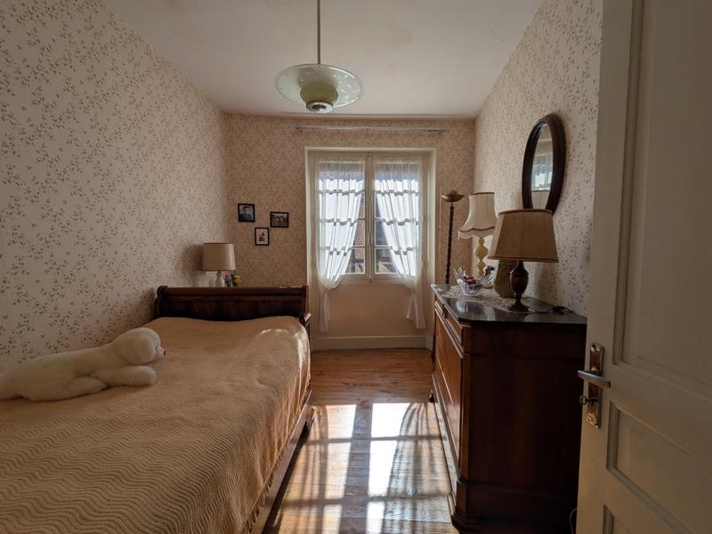 Maison - 80 m² - 5 pièces