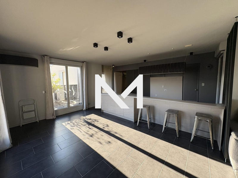 Appartement - 82 m² - 3 pièces