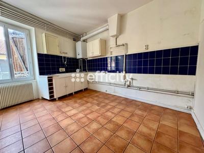 Appartement - 83 m² - 4 pièces