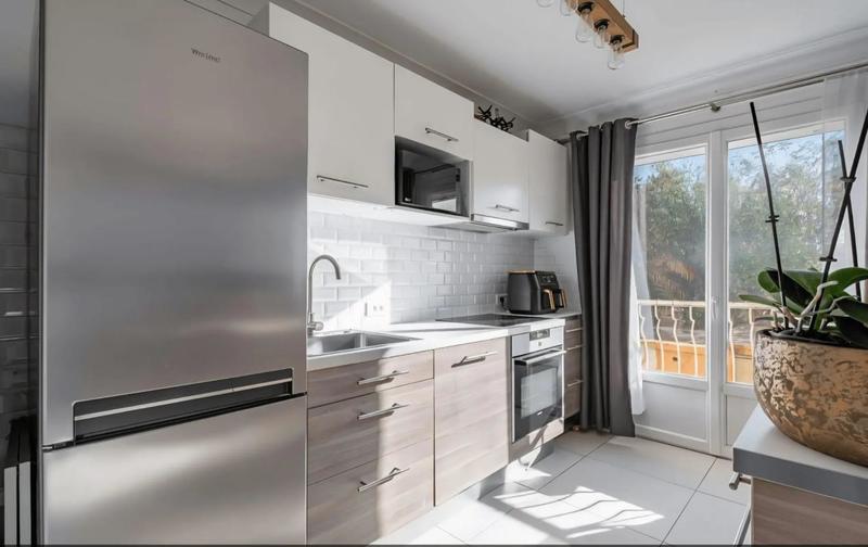 Appartement - 84 m² - 4 pièces