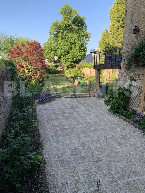 Maison bourgeoise - 233 m² - 7 pièces