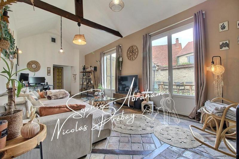 Maison - 155 m² - 6 pièces