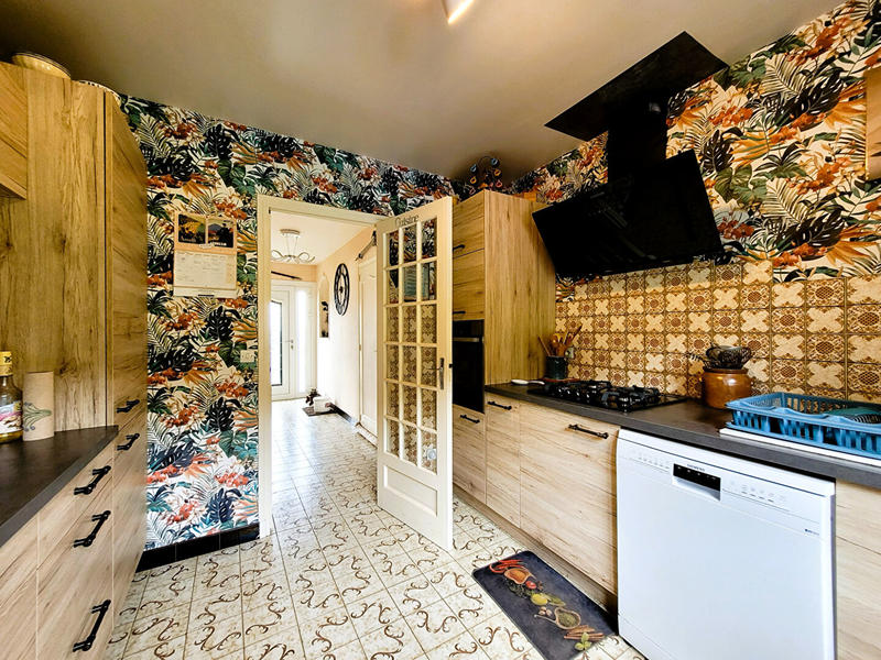 Maison - 180 m² - 7 pièces