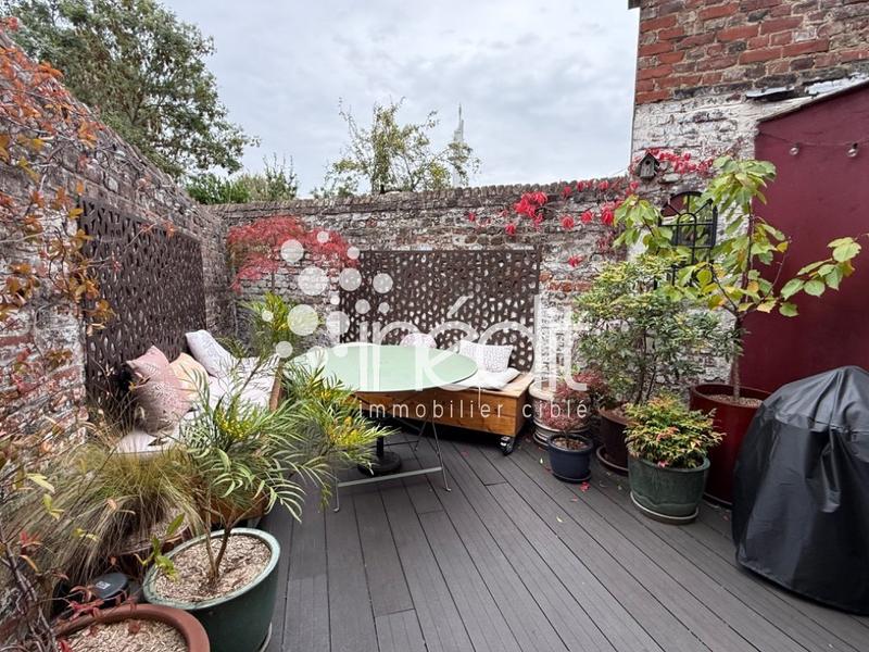 Maison - 90 m² - 4 pièces