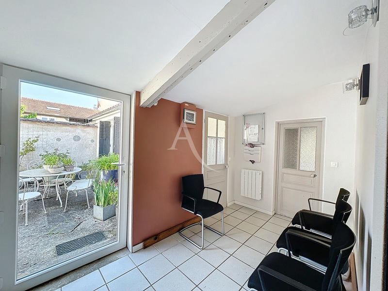 Maison - 190 m² - 6 pièces