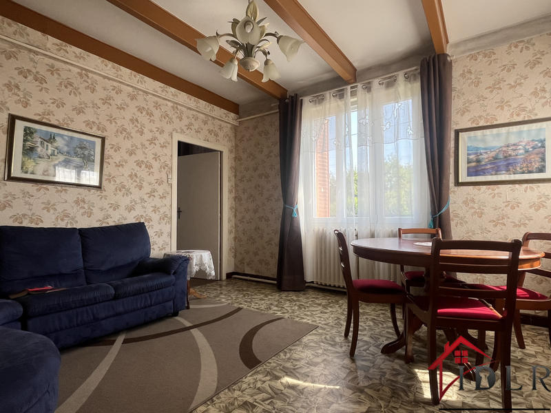 Propriété - 104 m² - 4 pièces