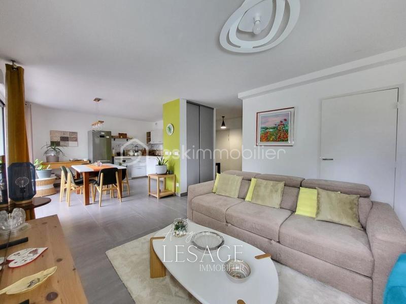 Maison - 97 m² - 5 pièces