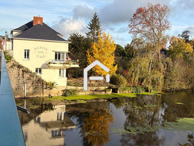 Maison - 180 m² - 6 pièces