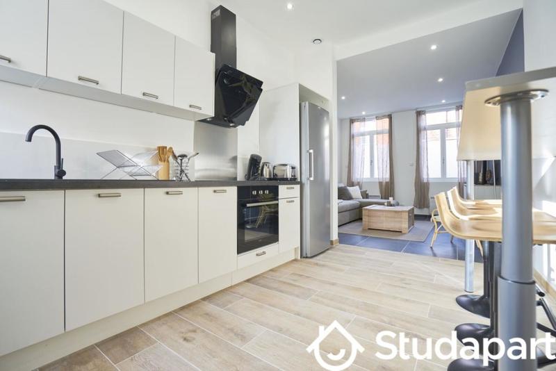 Chambre - 13 m² - 1 pièce