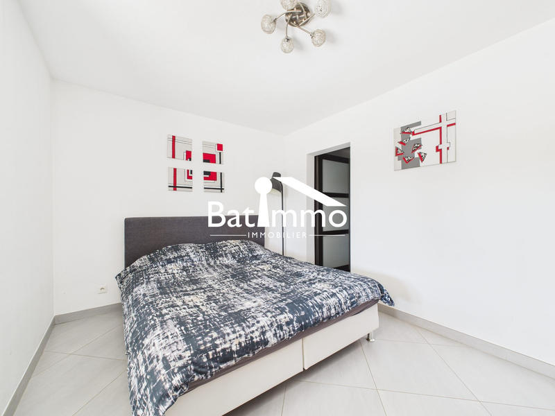 Maison - 245 m² - 8 pièces