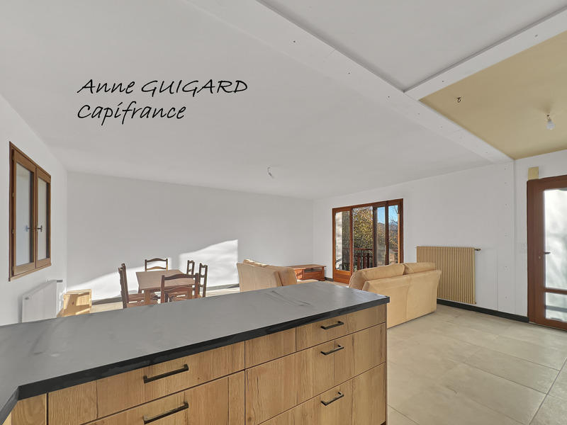 Maison - 134 m² - 7 pièces