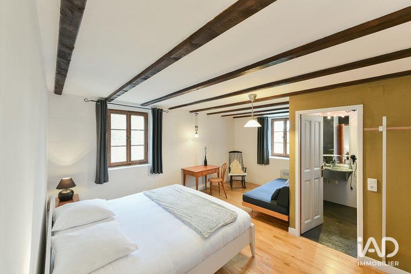 Local commercial - 1 200 m² - 5 pièces