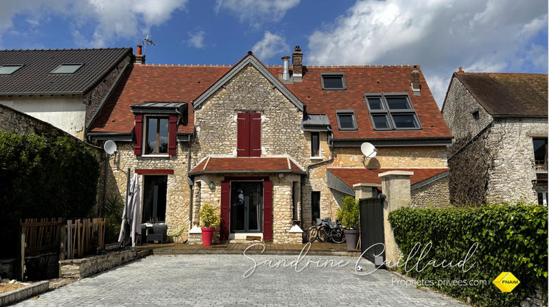 Maison - 150 m² - 5 pièces