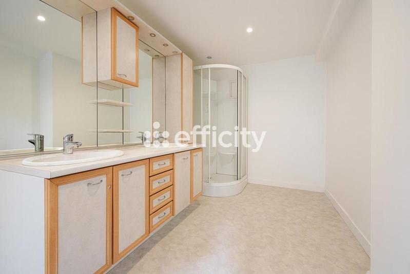 Maison de village - 120 m² - 4 pièces