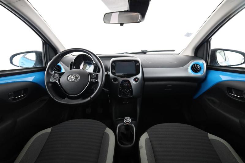 Toyota Aygo 1.0 Vvt-i X-Play 5p 72 ch
