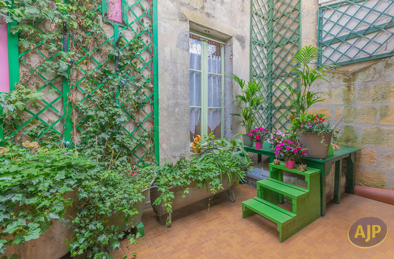 Maison - 210 m² - 8 pièces