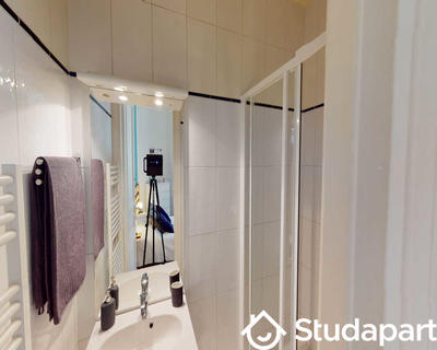 Chambre - 190 m² - 1 pièce