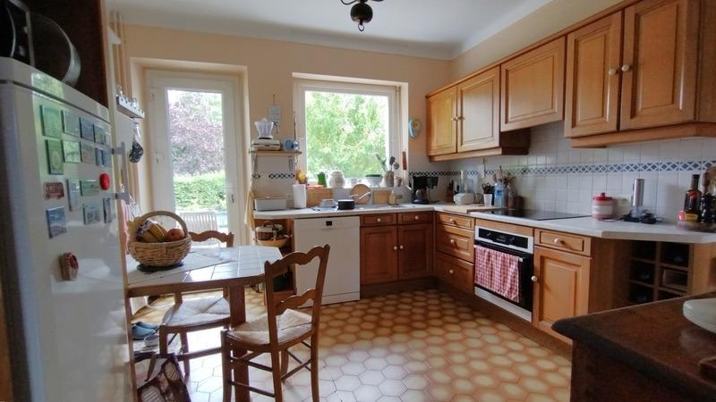 Maison - 186 m² - 8 pièces