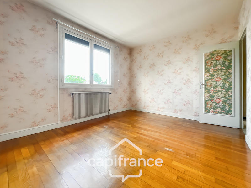 Maison - 95 m² - 5 pièces