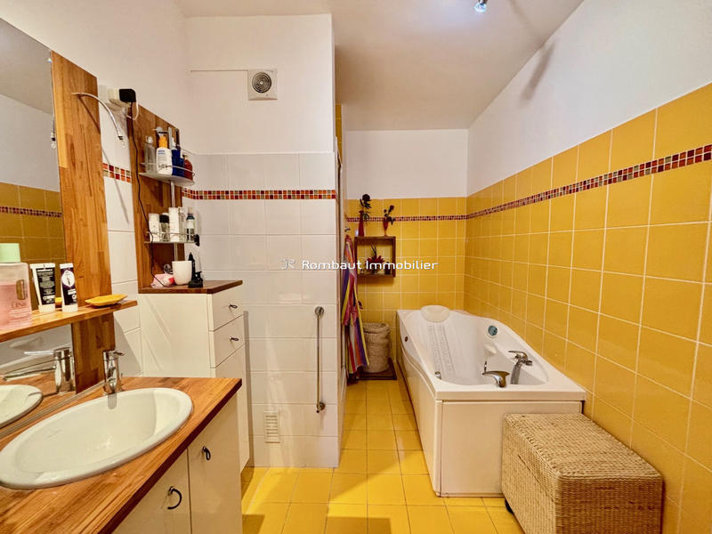 Appartement - 142 m² - 6 pièces