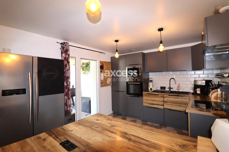 Maison - 105 m² - 5 pièces