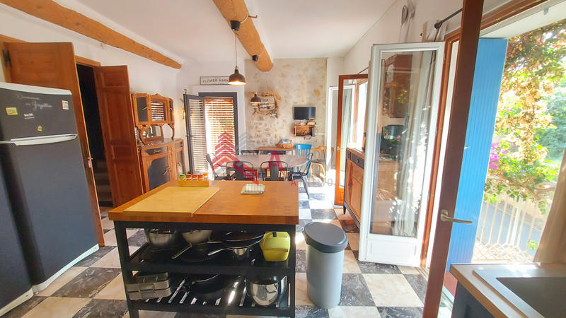 Maison de village - 195 m² - 9 pièces