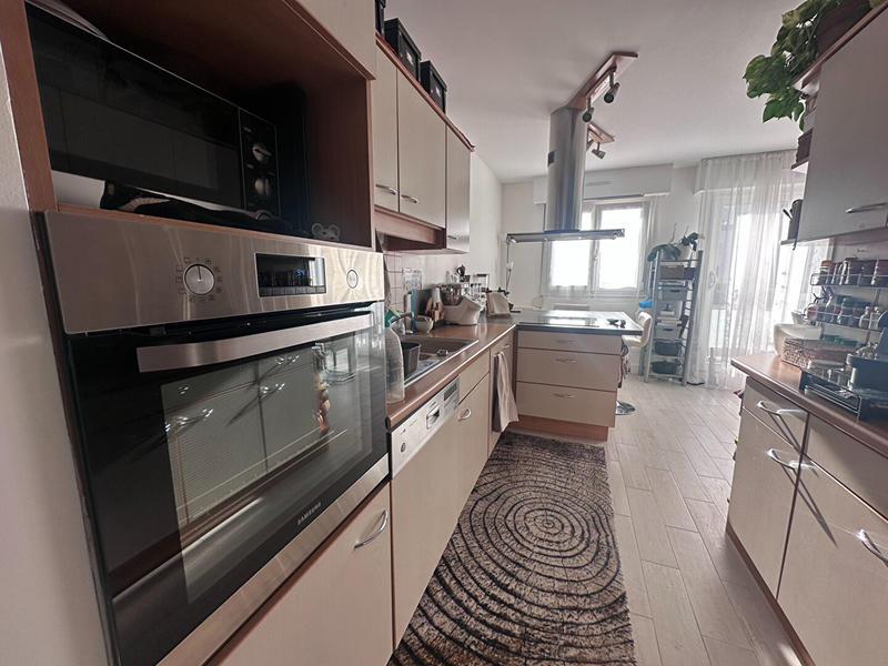 Appartement - 75 m² - 3 pièces