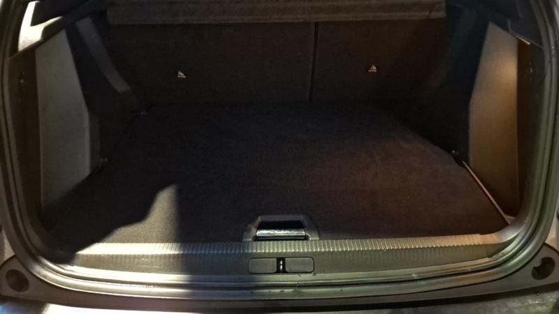 Peugeot 2008 II Bluehdi 130 s&amp;amp;S Eat8 Allure Pack