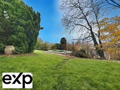 Propriété - 301 m² - 12 pièces