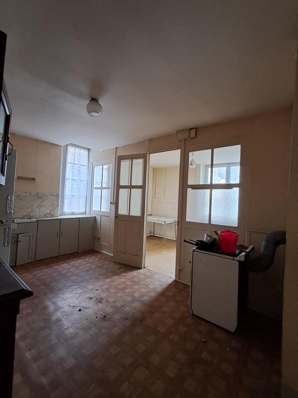 Maison ancienne - 179 m² - 8 pièces