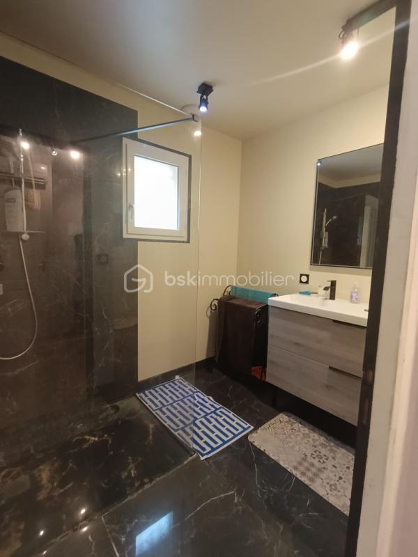 Maison traditionnelle - 100 m² - 5 pièces