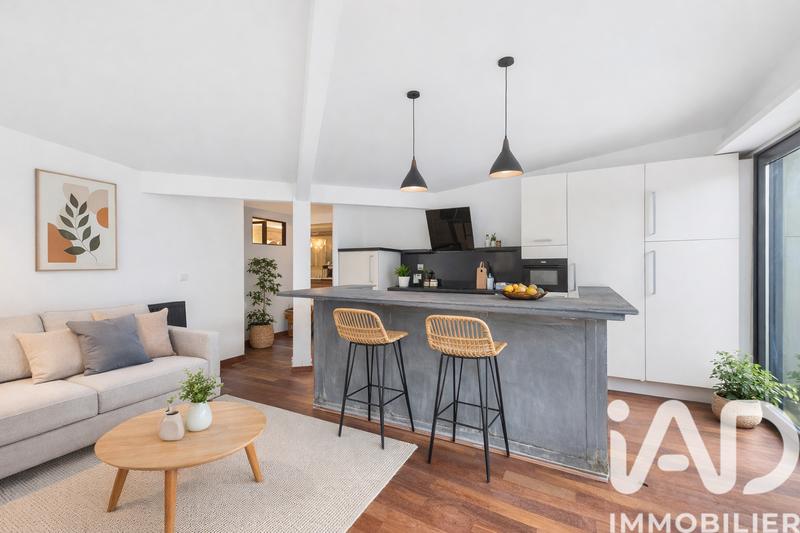 Maison de maîtres - 270 m² - 13 pièces