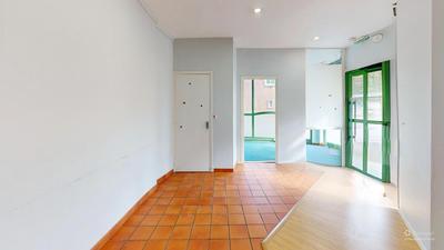 Bureau - 84 m² - 6 pièces