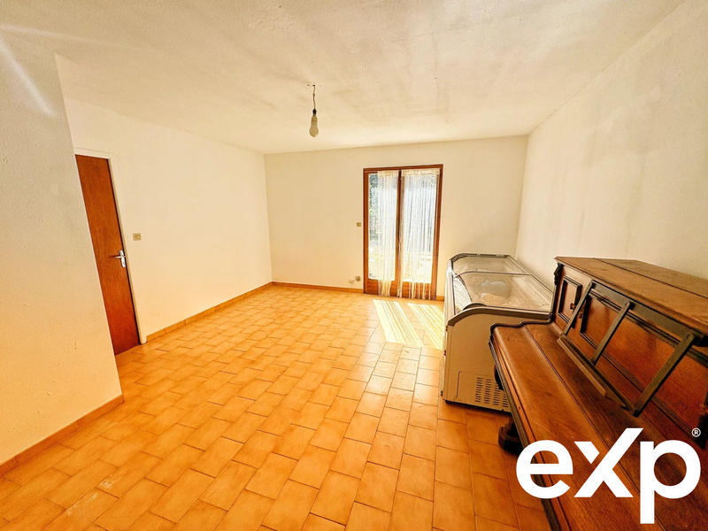 Maison - 167 m² - 8 pièces