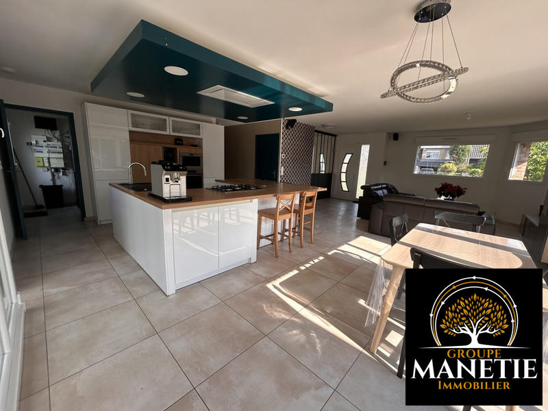 Maison - 130 m² - 6 pièces