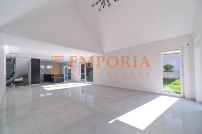 Maison - 143 m² - 6 pièces