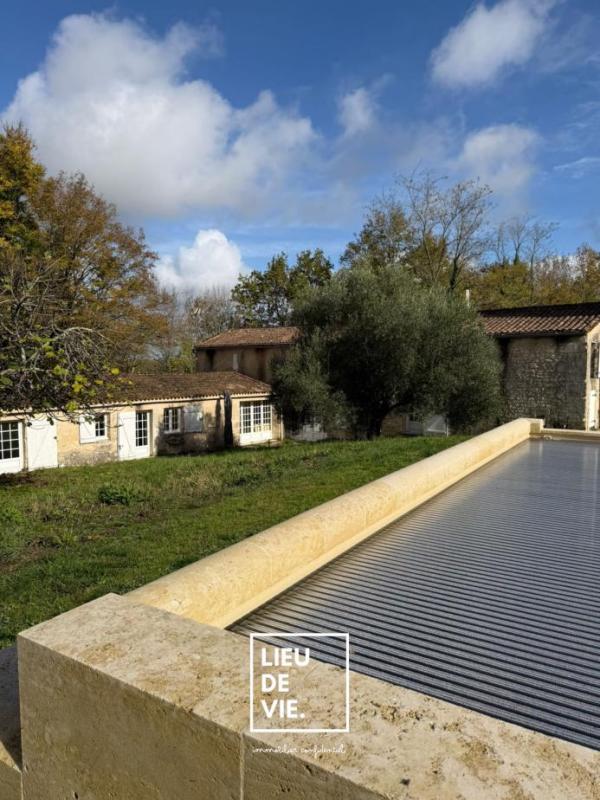 Maison ancienne - 320 m² - 10 pièces