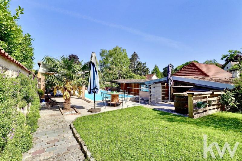 Maison - 90 m² - 6 pièces