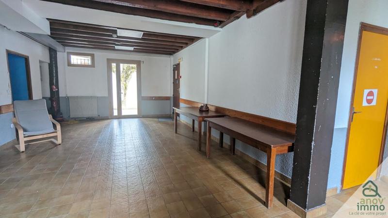 Propriété - 744 m² - 21 pièces