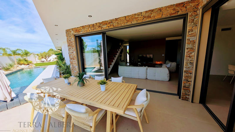 Villa - 182 m² - 5 pièces